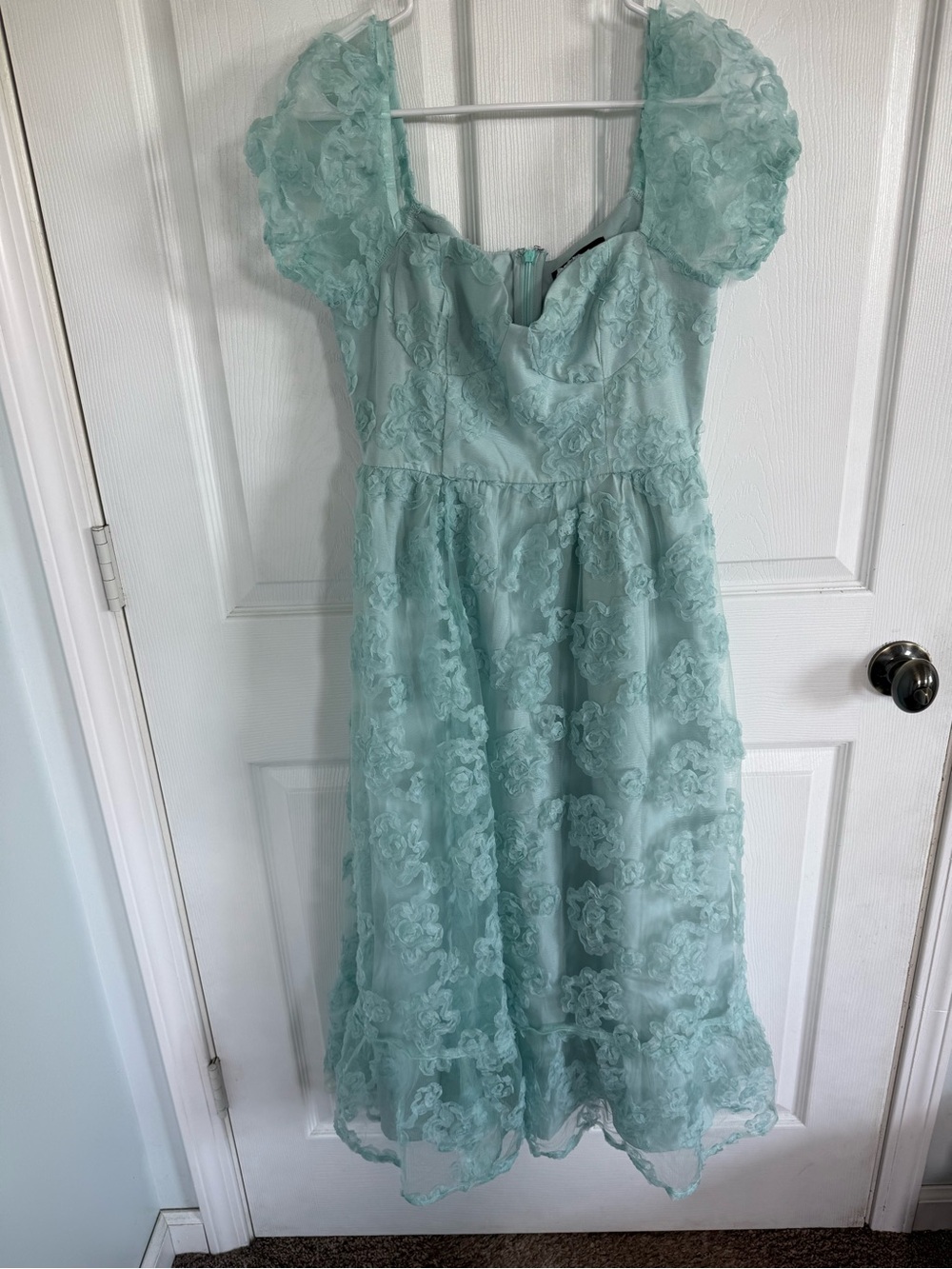 Lulus Mint Green 3D Floral Midi Dress M Wedding Guest Family Photos Romantic